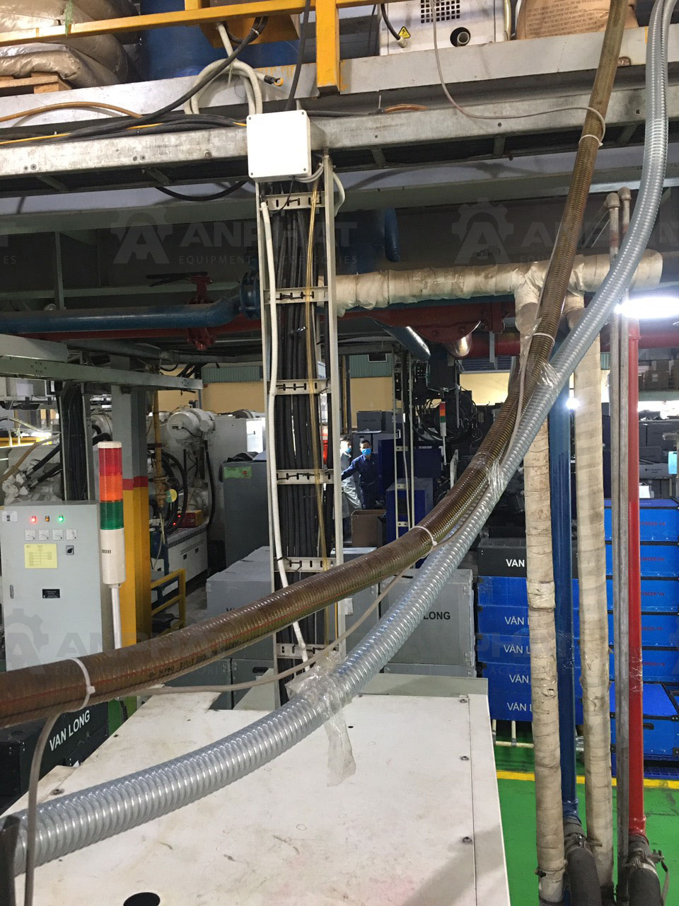 Giải pháp thay thế ống bị nhiễm tĩnh điện, cải thiện chất lượng sản phẩm tại Công ty TNHH Vân Long